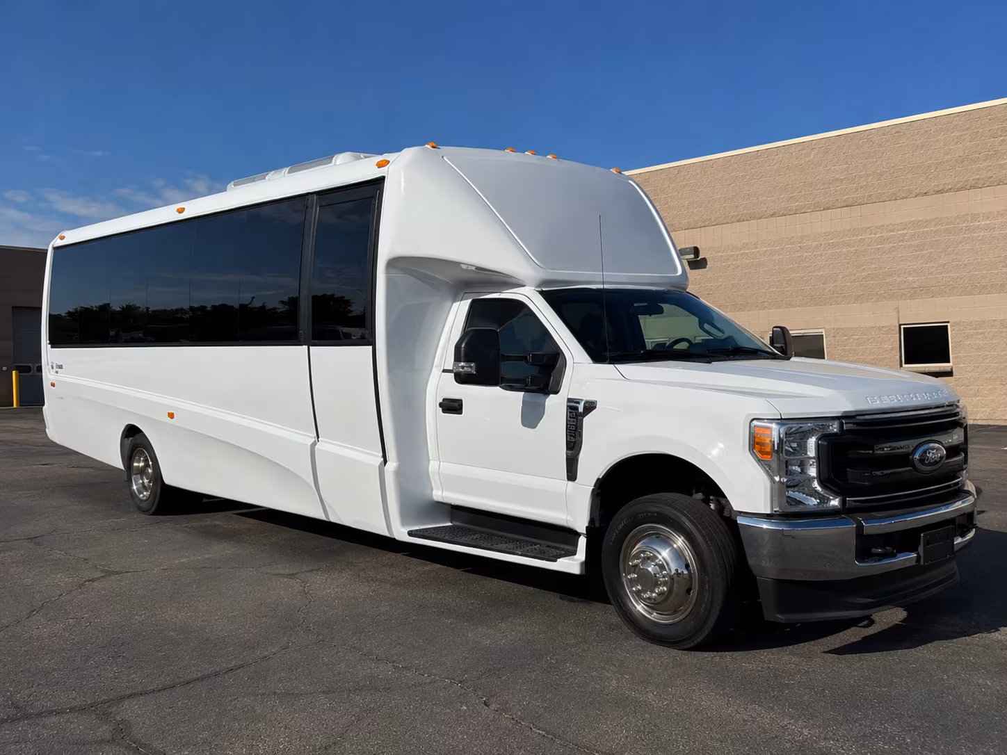 boise timely charter buses for boise corporate outings